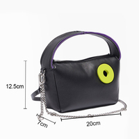 Fabriqué en Asie du Sud-Est sans taxe # PA0620 Portable en cuir végétalien dames petit sac à bandoulière femmes sacs à main avec sangle de chaîne en métal