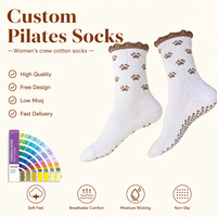Chaussettes de sport antidérapantes personnalisées avec logo de marque pour femme, idéales pour le ballet, le yoga et le Pilates, parfaites pour l'entraînement d'automne