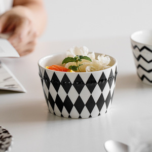 Bols créatifs en porcelaine style Hepburn, couleur sous-glaçure, résistants au micro-ondes, pour desserts/soupes/riz – Vente chaude à prix abordable - Product Image 2