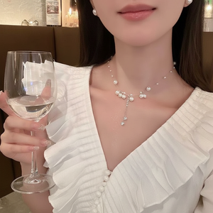 Trending Fashion a chiave con ciondolo con perla e luna collane di lusso stile minimalista Punk vendita all'ingrosso per bambini e ragazze - Product Image 2