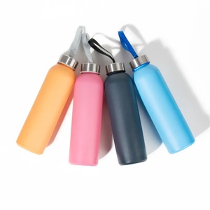 Logo personalizzabile 500ml 750ml 1000ml bottiglie d'<span class=keywords><strong>acqua</strong></span> in vetro piatto con tappo in metallo per tagliatelle al cioccolato per <span class=keywords><strong>acqua</strong></span> <span class=keywords><strong>frizzante</strong></span> - Product Image 2
