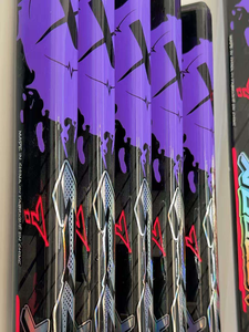 Bâtons de <span class=keywords><strong>hockey</strong></span> <span class=keywords><strong>sur</strong></span> <span class=keywords><strong>glace</strong></span> en fibre de carbone de haute qualité fabriqués en Chine, tailles et flexibilités personnalisables, différents modèles, y compris Pulse Graffiti - Product Image 4