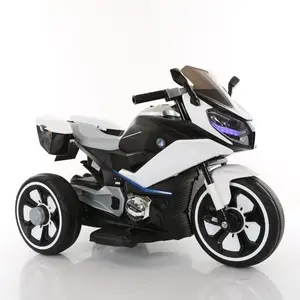 Mainan motor roda tiga, mainan sepeda motor elektrik anak-anak 2022, sepeda motor Dual Drive 12 V4 baterai lampu dan penerima musik
