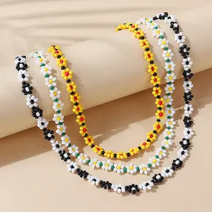 Модное Новое ожерелье ручной работы с бусинами и цветами, Очаровательное ожерелье-чокер с цветными бусинами и маргаритками для девушек и женщин