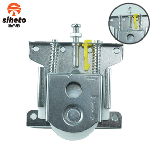 Herrajes para muebles, <span class=keywords><strong>armario</strong></span>, <span class=keywords><strong>puerta</strong></span> <span class=keywords><strong>corredera</strong></span> de madera, <span class=keywords><strong>rueda</strong></span> ajustable, engranaje de marcha <span class=keywords><strong>inferior</strong></span>, rodillo de <span class=keywords><strong>puerta</strong></span> <span class=keywords><strong>corredera</strong></span> de hierro - Product Image 5