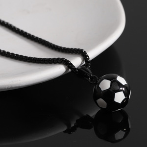Collar con Colgante de Fútbol de Acero Inoxidable, Diseño Geométrico de 19MM, Unisex, para Uso Diario - Product Image 2