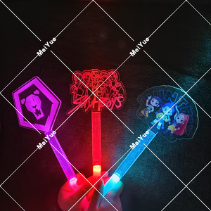 Kpop <span class=keywords><strong>Demon</strong></span> Hunters NUOVI ARRIVI Bastoncini LED Luminosi Huntrix in Acrilico, Accessori per Feste di Halloween, Consegna Rapida, Saja Boys Fan Made Personalizzati - Product Image 2