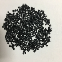 Résine POM antistatique renforcée, acétal polyoxyméthylène ESD pour engrenages et rouleaux d'électronique semi-conductrice