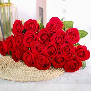 Rosas de terciopelo artificial de 50 cm, ramo de rosas rojas para decoración de bodas y hogar - Product Image 3