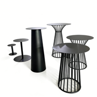 Table basse ronde en métal noir mat avec base en cage, table d'appoint moderne, mini table d'appoint pour salon, chambre, appartement