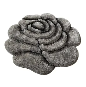3D tasarım gri renk kürklü halı çiçek şekilli halı
