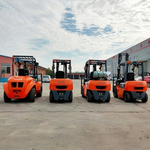 Chariots élévateurs contrepoids à essence GPL de 1,5 tonne et 1,8 tonne avec certification CE - Product Image 4