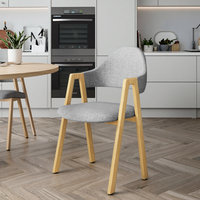 Chaise de salle à manger italienne moderne en bois massif de qualité, fauteuil de cuisine monoplace avec tissu, empilable pour la maison ou les centres commerciaux