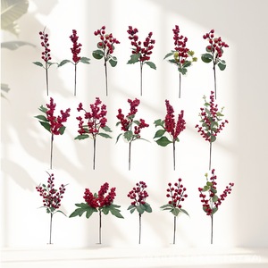 Vigne artificielle de fruits rouges, branche unique, 10-30 cm, en plastique, décoration murale de Noël, usage polyvalent - Product Image 1