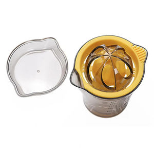 Presse-agrumes portable avec tasse doseuse intégrée et balance pour fruits, idéal pour la cuisine (vente en gros) - Product Image 5