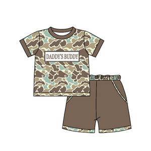 BSSO1843 Ensemble de vêtements personnalisé pour bébé garçon, imprimé camouflage vert foncé, motif « Daddy's Buddy », tenues d'été, ensemble en gros - Product Image 2