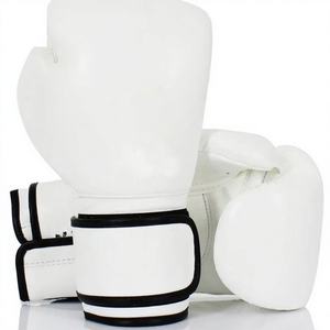 ถุงมือชกมวยฝึกซ้อม MMA พิมพ์โลโก้ตามสั่ง Ryan Pro Gear - หนังวัวสังเคราะห์ ปิดแบบสวม  ถุงมือระดับมืออาชีพ - Product Image 1