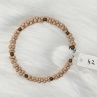 Gelang manik-manik kawat memori seri kuning unik buatan tangan dengan manik-manik kaca campuran, hadiah unik, perhiasan bunga manik-manik kerang