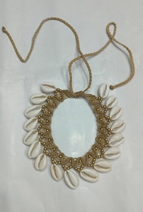 Collier choker en coton ciré très demandé, fait main, avec perles de coquillages cauris, bijoux bohèmes pour femmes et jeunes filles, tendance, en vente - Product Image 5