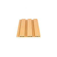 Panneaux de grille décoratifs en PVC modernes de haute qualité pour revêtement mural intérieur pour salle de bain, chambre à coucher, salon et hôpital