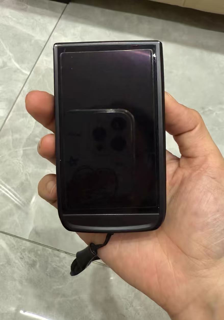90% New