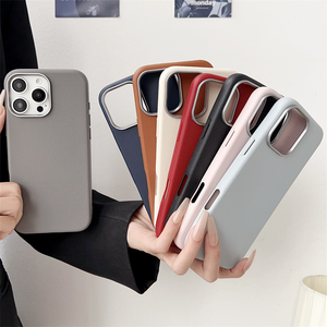 Coque de téléphone en cuir TPU souple de haute qualité pour <span class=keywords><strong>iPhone</strong></span> 16 <span class=keywords><strong>Pro</strong></span> <span class=keywords><strong>Max</strong></span> 15 <span class=keywords><strong>14</strong></span> 13 12 11 housse de protection légère <span class=keywords><strong>prix</strong></span> bon marché - Product Image 2