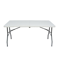 Table pliante standard de 6 pieds, pliable en deux