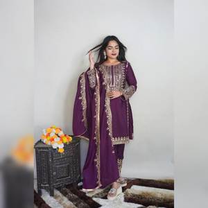 Duppata Salwar Kameez CHINON de seda para niñas con hermosa secuencia Malti y borde de encaje para fiestas Precio al por mayor - Product Image 2