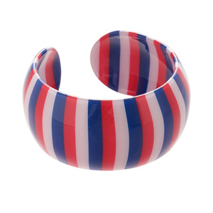 Pulsera Ancha Abierta de Acrílico con Rayas Geométricas de Moda - Accesorio Exagerado de Alta Gama, Único y de Nicho, Marca HR, Unisex - Product Image 4