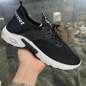 Chaussures <span class=keywords><strong>de</strong></span> marche respirantes pour hommes, style baskets, en gros, personnalisées, en noir, pour toutes les saisons - Fermeture à lacets - Product Image 2