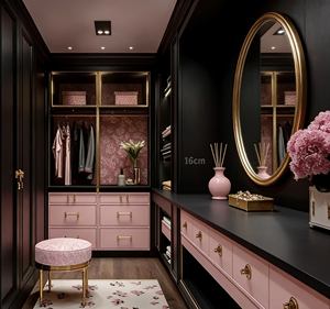 Clóset Moderno y Opulento Personalizado - Marco Negro y Detalles en Rosa, Herrajes Dorados Ornamentales e Iluminación LED, Tocador para Vestidor de Lujo - Product Image 2