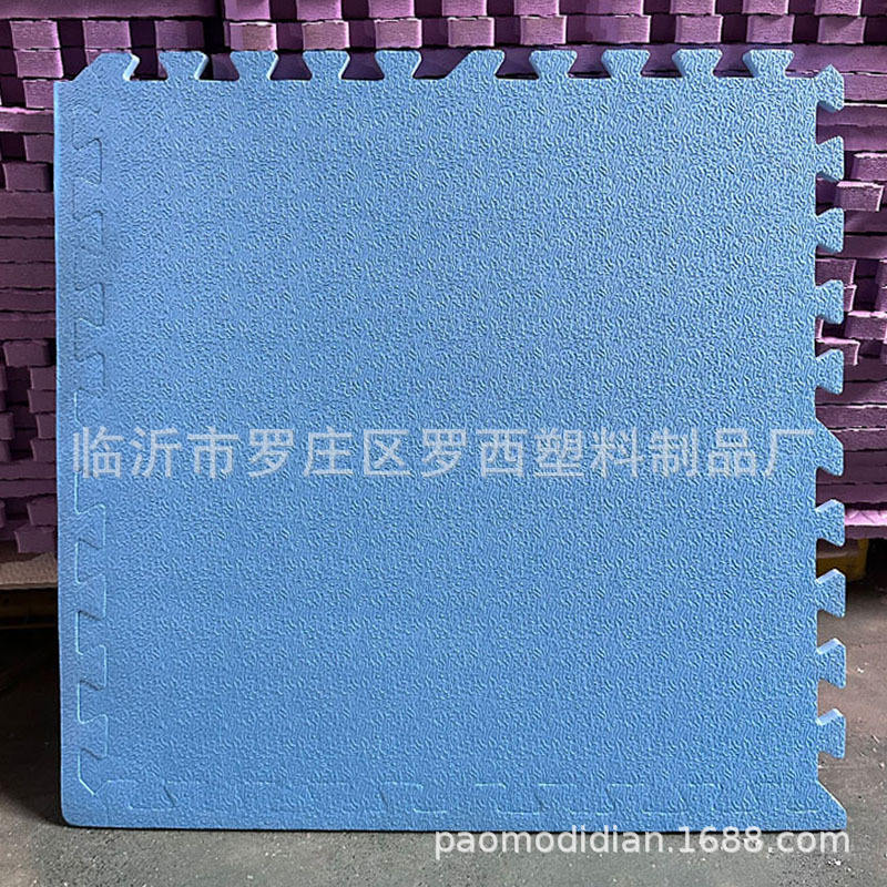 แสงสีฟ้า (ขาวดำ)