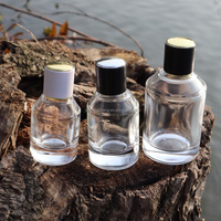 Botol Parfum Kaca Transparan Kapasitas Besar Qicheng 50ml 100ml Silinder Sablon dengan Tutup Pompa Semprot