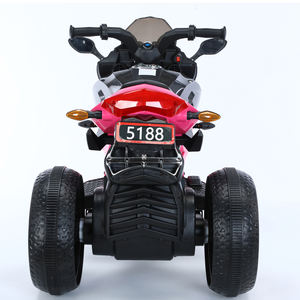 Stock USA Scooter Elettrico per Bambini 12V <span class=keywords><strong>Moto</strong></span> Cavalcabile <span class=keywords><strong>con</strong></span> Funzione Musicale Connessione Telefonica Ruote LED e Ruote di Supporto - Product Image 5