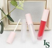 Maquillage cosmétique personnalisé emballage rose couleur brillant à lèvres avec brosse vide lipgloss