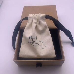 Sac à cordon en coton et lin personnalisé avec logo pour boucles d'oreilles, colliers, parfums – Pochette réutilisable pour bijoux et petits objets - Product Image 5