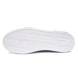 Chaussures décontractées pour hommes, style mules en maille ajourée, nouvelle collection 2026, à semelle épaisse et plateforme, anti-odeur, grande taille 47, noires - Product Image 4