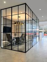 Cloisons de bureau en verre avec portes, panneaux muraux transparents, murs en herbe et murs artificiels pour entrepôts et bureaux