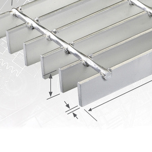 Grillage <span class=keywords><strong>métallique</strong></span> en acier galvanisé <span class=keywords><strong>sur</strong></span> <span class=keywords><strong>mesure</strong></span> pour passerelle de sol, poids par mètre carré, grille en acier pour plateforme de sol - Product Image 2