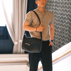 Camiseta de Manga Corta con Cuello Henry, Estilo Casual, Tejido Sólido, para Hombre, Verano, Transpirable, con Puños Ajustados - Product Image 5