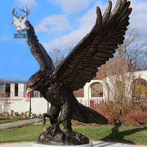 Estatua grande de bronce para exteriores, estatua moderna de águila de latón, escultura a la venta - Product Image 1
