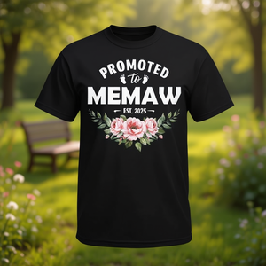 Camiseta con diseño floral para regalo de abuela, promocionada a Memaw 2025 - Product Image 3