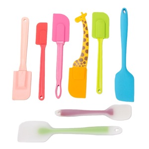 Silicone Baking Spatula Set With Giraffe Design Heat Resistant Kitchen Tools For Cooking And Baking - Product Image 1