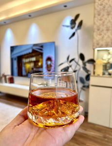 Vasos de Vino de Cristal sin Tallo con Base de Madera y Diseño de Montaña, Personalizados, Económicos, al por Mayor para Hoteles - Product Image 3