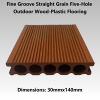 Terrasse en composite WPC 5 cavités à grain droit et rainures fines, 30mmx140mm, étanche, écologique, personnalisable pour jardin et parc