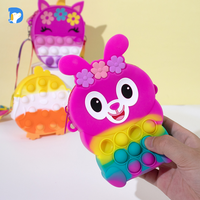 Mini sac à bandoulière en silicone à la mode avec fermeture à glissière Kitty Cat Bubble Design pour filles et enfants Accessoire pour femmes