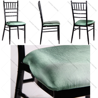 Chaises Chiavari empilables en fer de marque Hangmei, design moderne, modèle HM-W003, avec coussin fixe, pour banquets commerciaux, fêtes et hôtels (vente en gros)