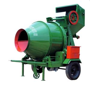 <span class=keywords><strong>Malaxeur</strong></span> à <span class=keywords><strong>béton</strong></span> portatif de 800 L à grande capacité, monté sur <span class=keywords><strong>tracteur</strong></span>, avec moteur à tambour conique et système d'arrosage et de décharge automatiques - Product Image 3
