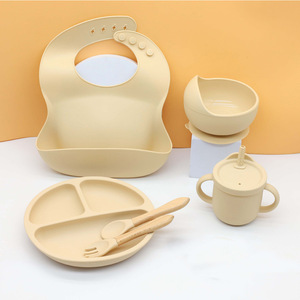 Set de Plato con Ventosa, Tazón, Babero de Silicona, Cuchara y Tenedor para Bebés, Set de Vajilla Infantil, Set de Alimentación para Bebés y Niños Pequeños, Suministros para el Destete - Product Image 1
