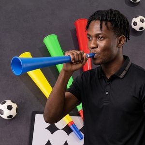 แตรเชียร์ฟุตบอลแบบพลาสติกคลาสสิก ยี่ห้อวูวูเซลา สำหรับแฟนบอลสหรัฐอเมริกา แคนาดา เม็กซิโก ปี 2026 ใช้ในสนามกีฬา เพิ่มเสียงเชียร์ - Product Image 4